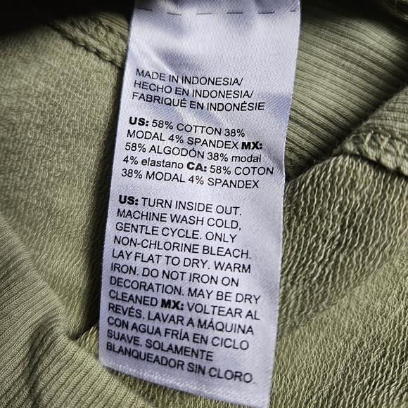 Chico's Zenergy Beaded Paisley Rib-Trim Olive Tunic Size 4/6 - Picture 6 of 9